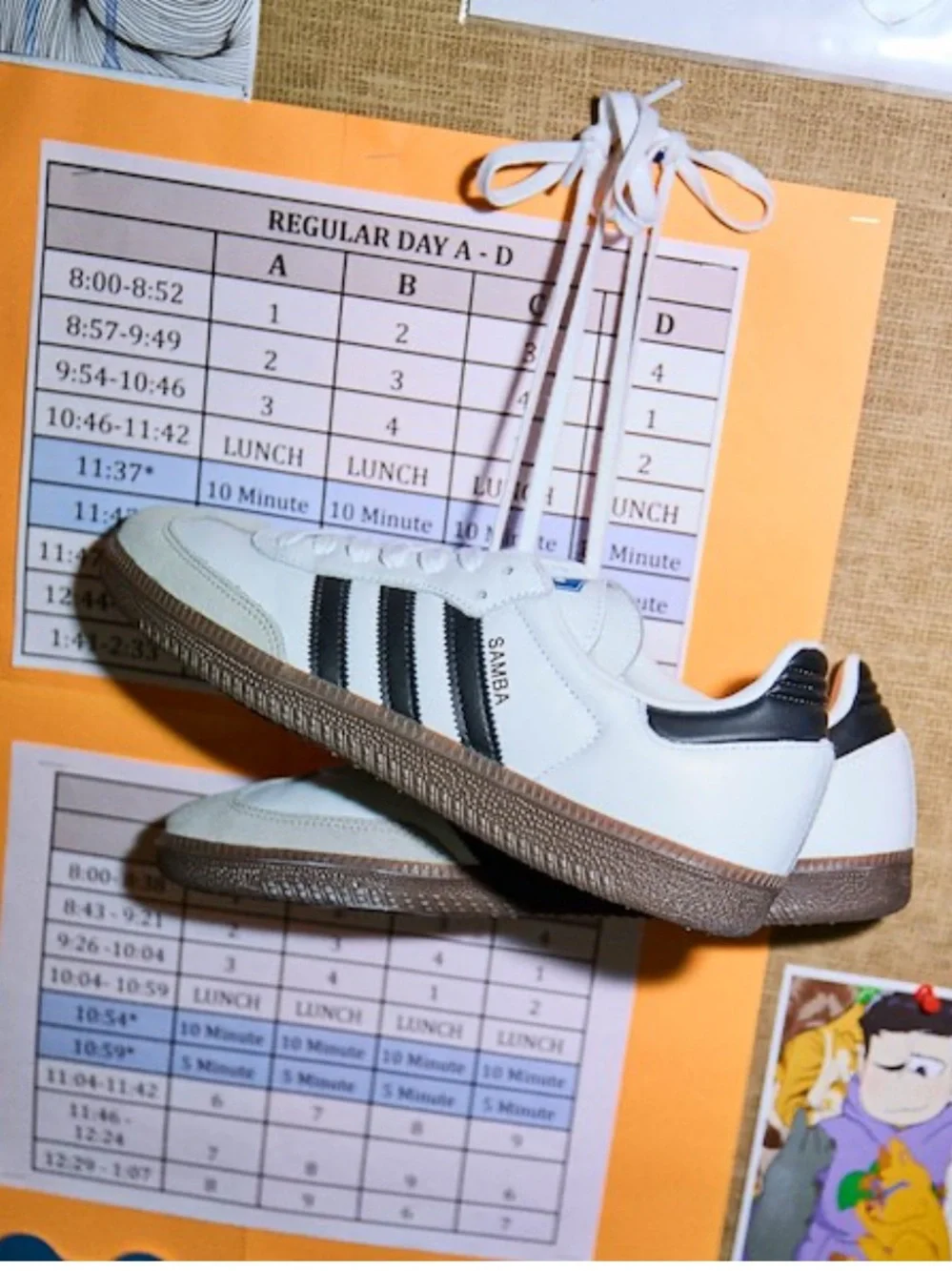 adidas  SAMBA OG SHOES $100 size men 10 gently used